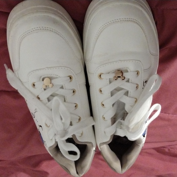 Disney donald duck sneakers size 7 - Picture 6 of 7